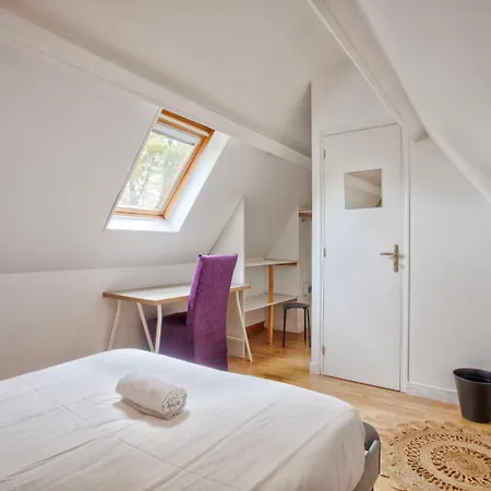 The Castle House Кан